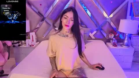 Sara  online show from 02.25.26