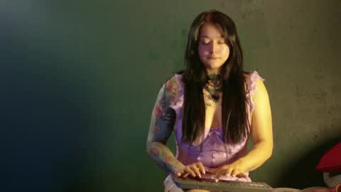 Sara Herrera online show from 05.02.26