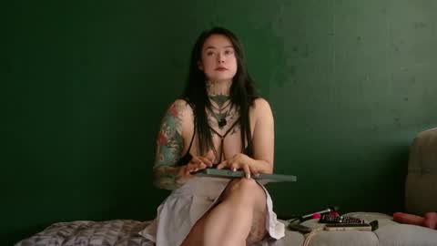 Sara Herrera online show from 05.03.26