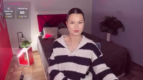 SaraVivid online show from 05.11.26