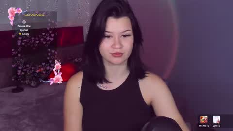 Snapshot of saravivid chatting on 07.20.26 SaraVivid online show from 07.20.26