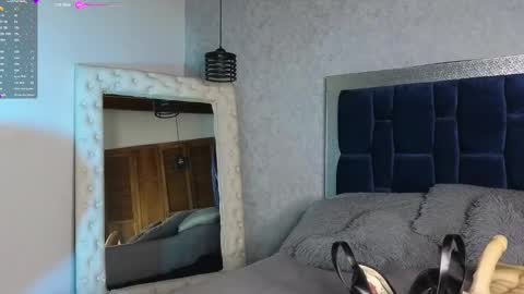 Sara W online show from 12.21.24