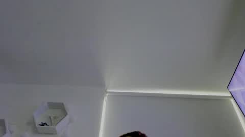 Saray  online show from 09.15.25