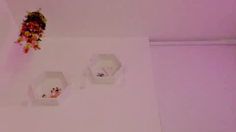 Saray  online show from 09.24.25