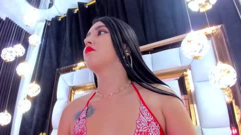 Saray online show from 10.30.25