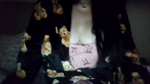 Snapshot of saretta46 chatting on 11.12.25 Sara online show from 11.12.25