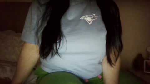 Snapshot of saretta46 chatting on 11.26.25 Sara online show from 11.26.25