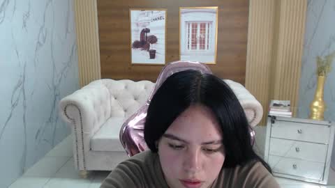 Sara  online show from 02.25.26