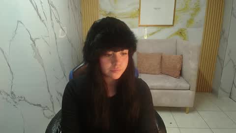 Sara  online show from 04.21.26