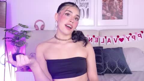 Snapshot of saritabratz chatting on 02.13.26 Sara online show from 02.13.26