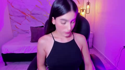 Snapshot of sasha_kendrick chatting on 02.05.25 Sasha online show from 02.05.25