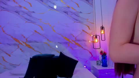 Snapshot of sasha_kendrick chatting on 02.20.25 Sasha online show from 02.20.25