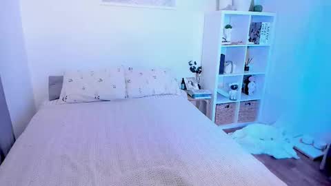 Sasha Miro online show from 02.03.26