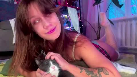 Alexandra Sasha in short online show from 11.13.25