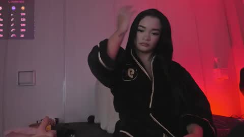 Sasha  online show from 12.19.25