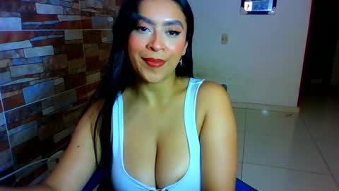 Snapshot of sasha_rose23 chatting on 01.14.25 Camila online show from 01.14.25