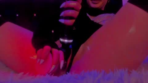 Snapshot of sashachase chatting on 01.26.25   Sasha   online show from 01.26.25