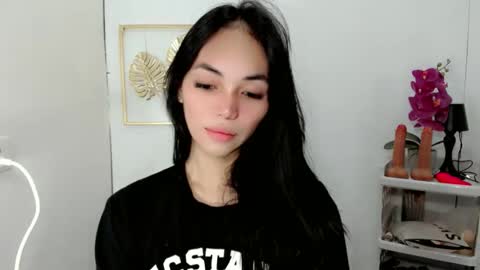 Snapshot of sashifoxdoll_ chatting on 09.17.25 Sashi online show from 09.17.25