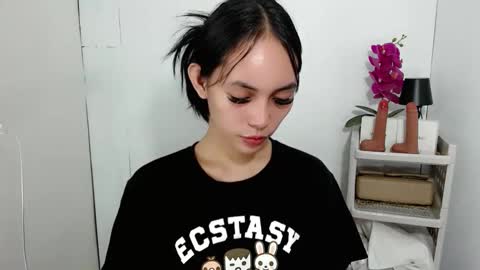 Sashi online show from 11.17.25