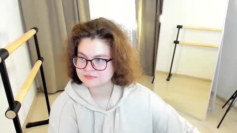 .Alexandra online show from 09.17.25