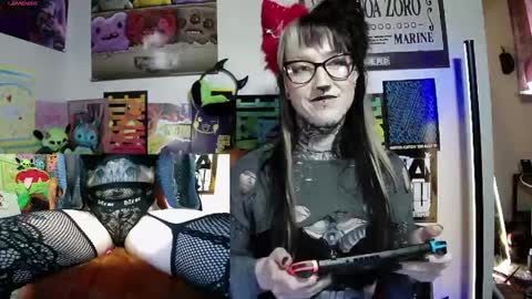 Ivy online show from 04.11.26