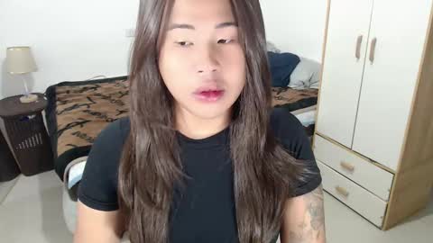 Snapshot of sassy_jane chatting on 12.03.25 Jane online show from 12.03.25