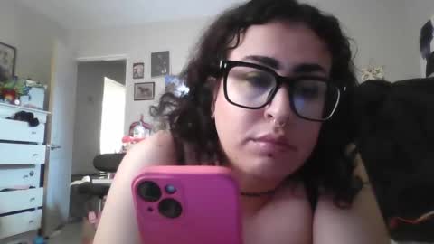 Snapshot of sassypandaxxx chatting on 06.10.26 koolkat online show from 06.10.26
