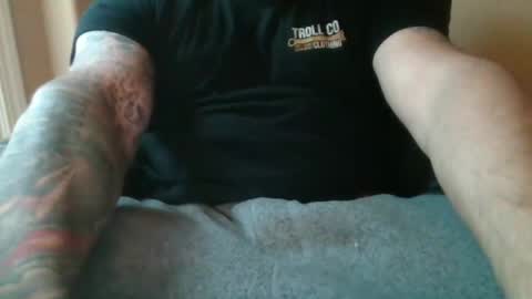 satinpantys online show from 12.15.25