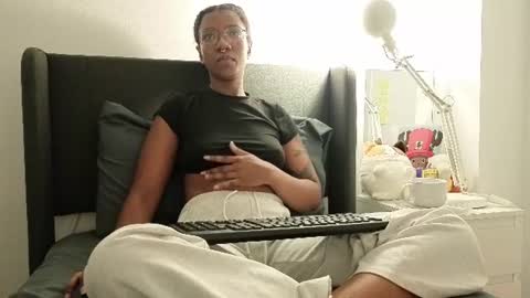 Snapshot of saturno_vibes chatting on 07.28.26 saturno_vibes online show from 07.28.26
