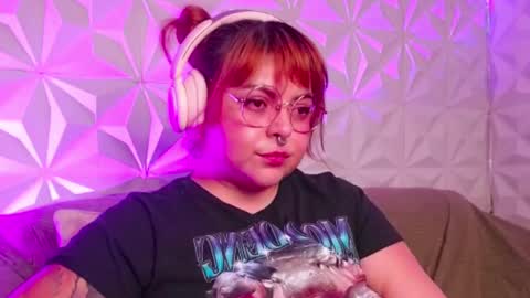 Gina George online show from 09.14.25