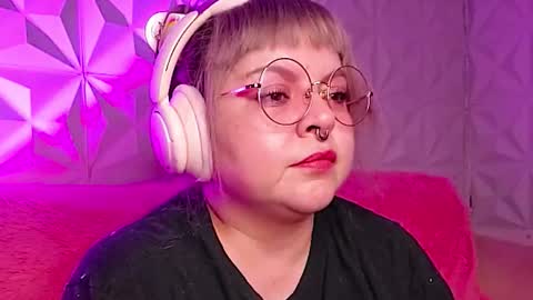 Gina George online show from 11.06.25