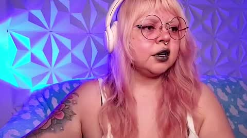 Gina George online show from 05.03.26