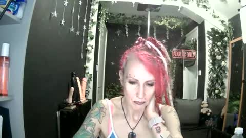 SaucySky online show from 05.04.26