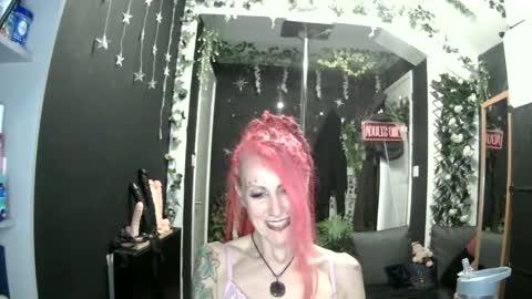SaucySky online show from 06.02.26