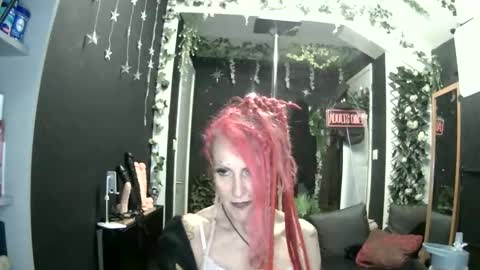 SaucySky online show from 06.06.26