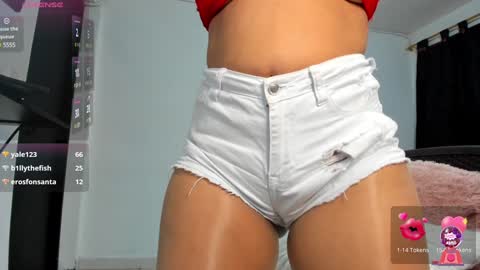 Snapshot of sava_lee chatting on 01.10.25 Sava lee online show from 01.10.25