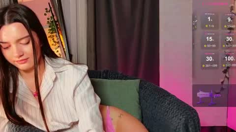 Snapshot of savannah_h chatting on 07.15.26 savannah_h online show from 07.15.26