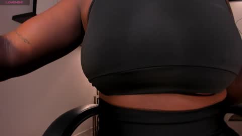 S a v a n n a h  online show from 11.08.25