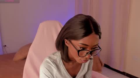 Savannahwildee online show from 02.05.25