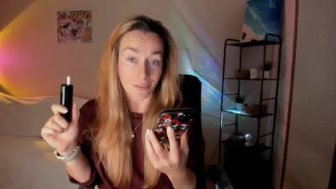 save the qween online show from 10.27.25