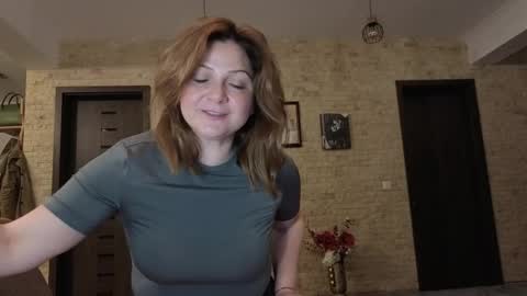 Snapshot of savegeteasex chatting on 04.17.26 savegeteasex online show from 04.17.26