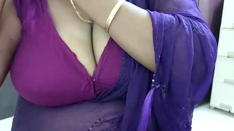 Snapshot of savita0969 chatting on 06.17.26 Anjali online show from 06.17.26