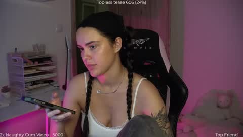 Naomi online show from 05.17.26