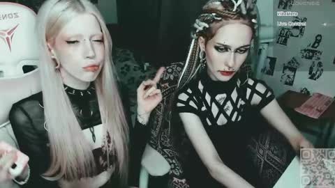 pronoun she. name Mary. age 21. online show from 06.07.26
