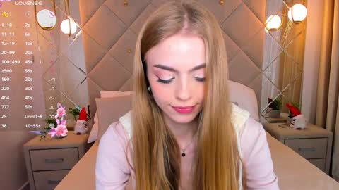 Snapshot of sayl0r_moon chatting on 02.01.25 Kira GMT 7 Mon Thu-Sun 0800am-0200pm online show from 02.01.25