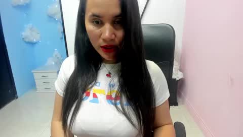 Snapshot of saylor_lee22 chatting on 09.24.25 Saylor online show from 09.24.25