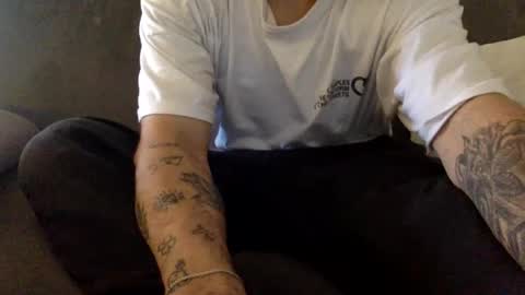 Snapshot of sbonlye chatting on 06.15.26 SebaHot online show from 06.15.26