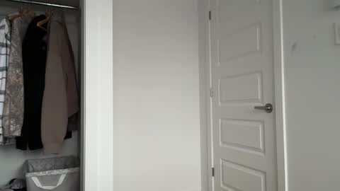 sbouchikh03 online show from 01.05.26