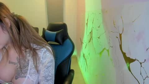 scarbadgirl_ online show from 05.02.26