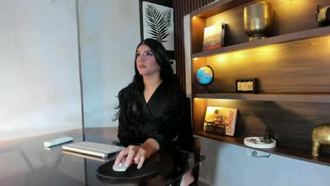 Scarleet online show from 05.17.26